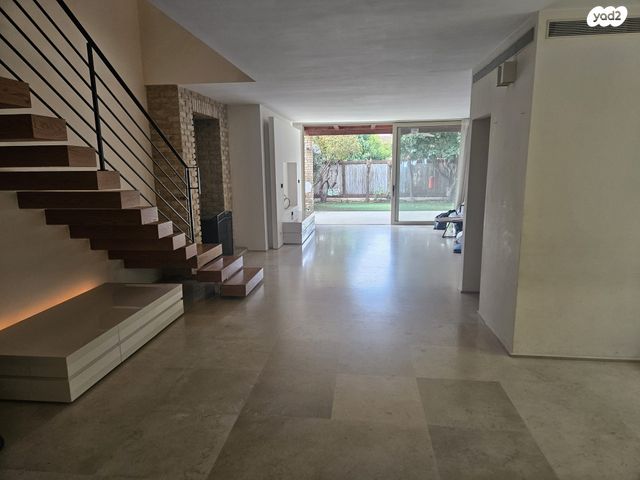 בית פרטי/ קוטג', שיזף, כפר סבא