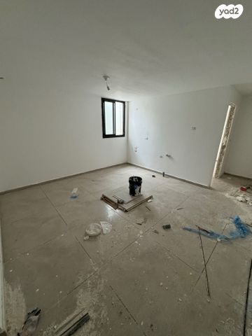 בית פרטי/ קוטג', יהודה עמיחי, המוזיקה, שדרות