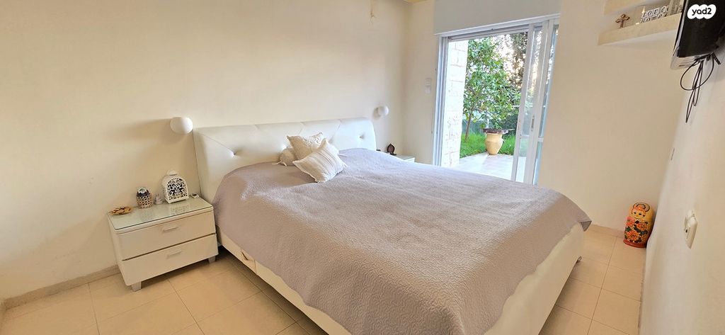 דירת גן, לבונה, חיפה