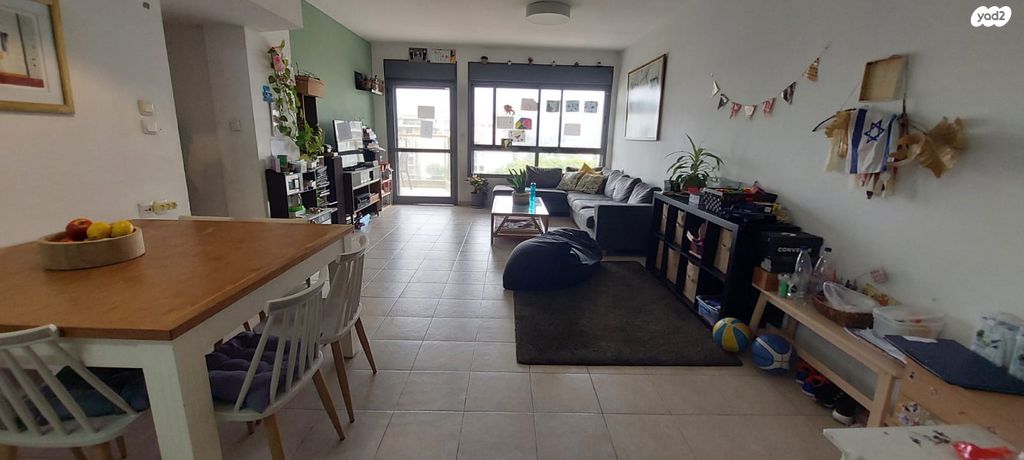 דירה, הר הצופים, רחובות ההולנדית, רחובות