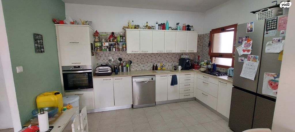 דירה, הר הצופים, רחובות ההולנדית, רחובות