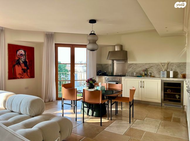 דירה, שטנד 24, הצפון הישן - דרום, תל אביב יפו