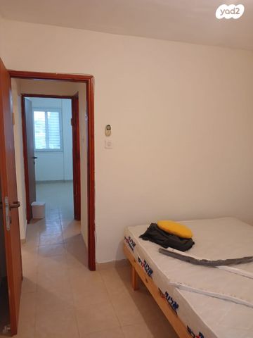 דירה, אוסוולדו ארניה 15, שכונה ד', באר שבע