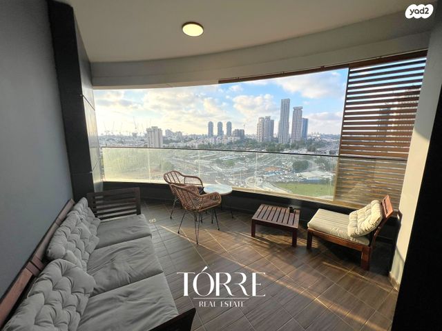 דירה, דרך מנחם בגין 160, מונטיפיורי, הרכבת, תל אביב יפו