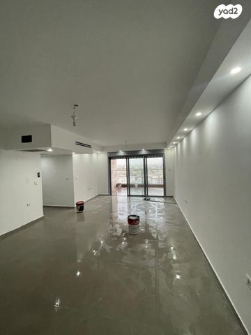 שקמים ואגמים