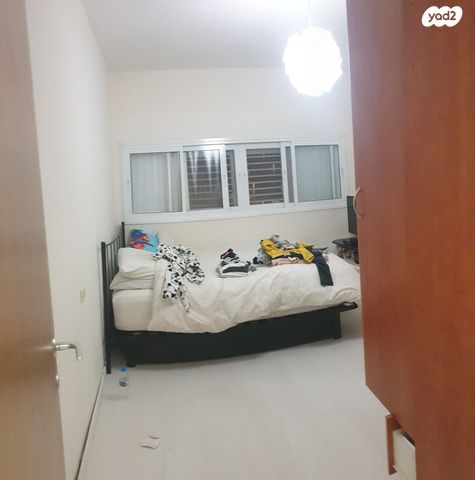 צביה לובטקין 8