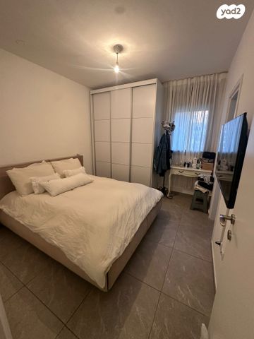 דירה, שמעון פרס 11, המחנה הצבאי, קרית מלאכי