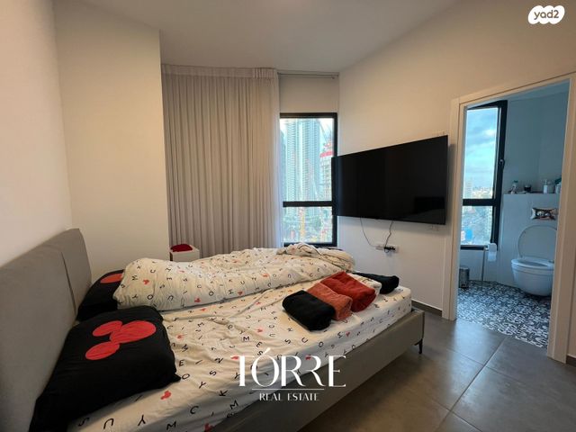 דירה, דרך מנחם בגין 160, מונטיפיורי, הרכבת, תל אביב יפו