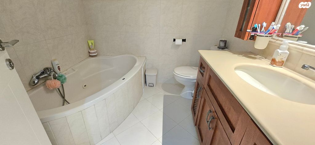 דירת גן, לבונה, חיפה