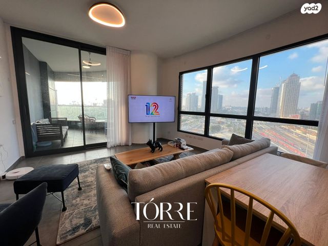 דירה, דרך מנחם בגין 160, מונטיפיורי, הרכבת, תל אביב יפו