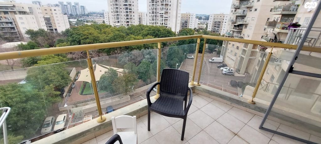 דירה, הר הצופים, רחובות ההולנדית, רחובות