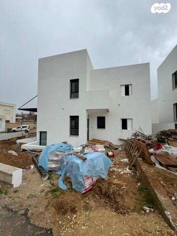 בית פרטי/ קוטג', יהודה עמיחי, המוזיקה, שדרות