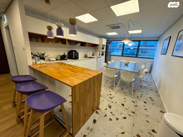 משרדים, ליאונרדו דה וינצ'י 21, גני שרונה, קרית הממשלה, תל אביב יפו