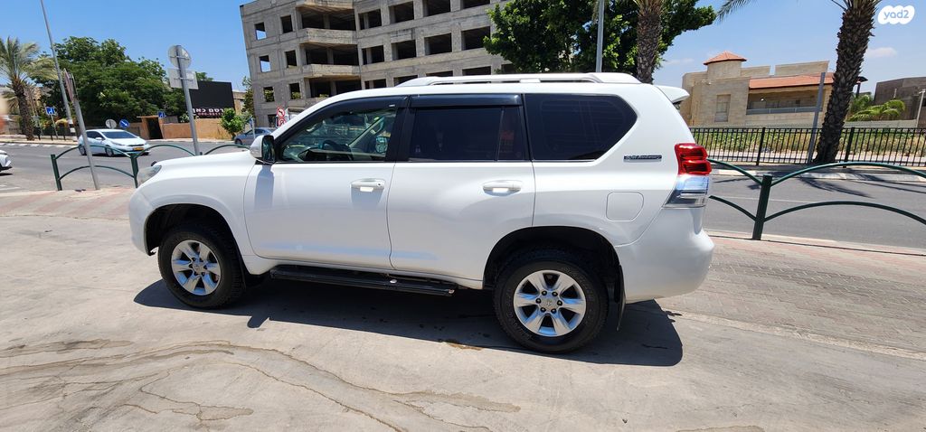 טויוטה לנד קרוזר