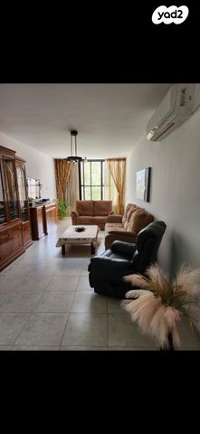 הרב אברהם יצחק הכהן קוק 44