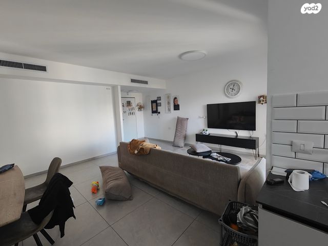 דירה, חזון אי"ש, רחובות הצעירה, רחובות