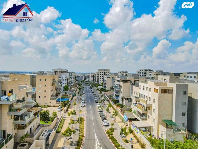 גג/ פנטהאוז, ספיר, אבני חן, חריש