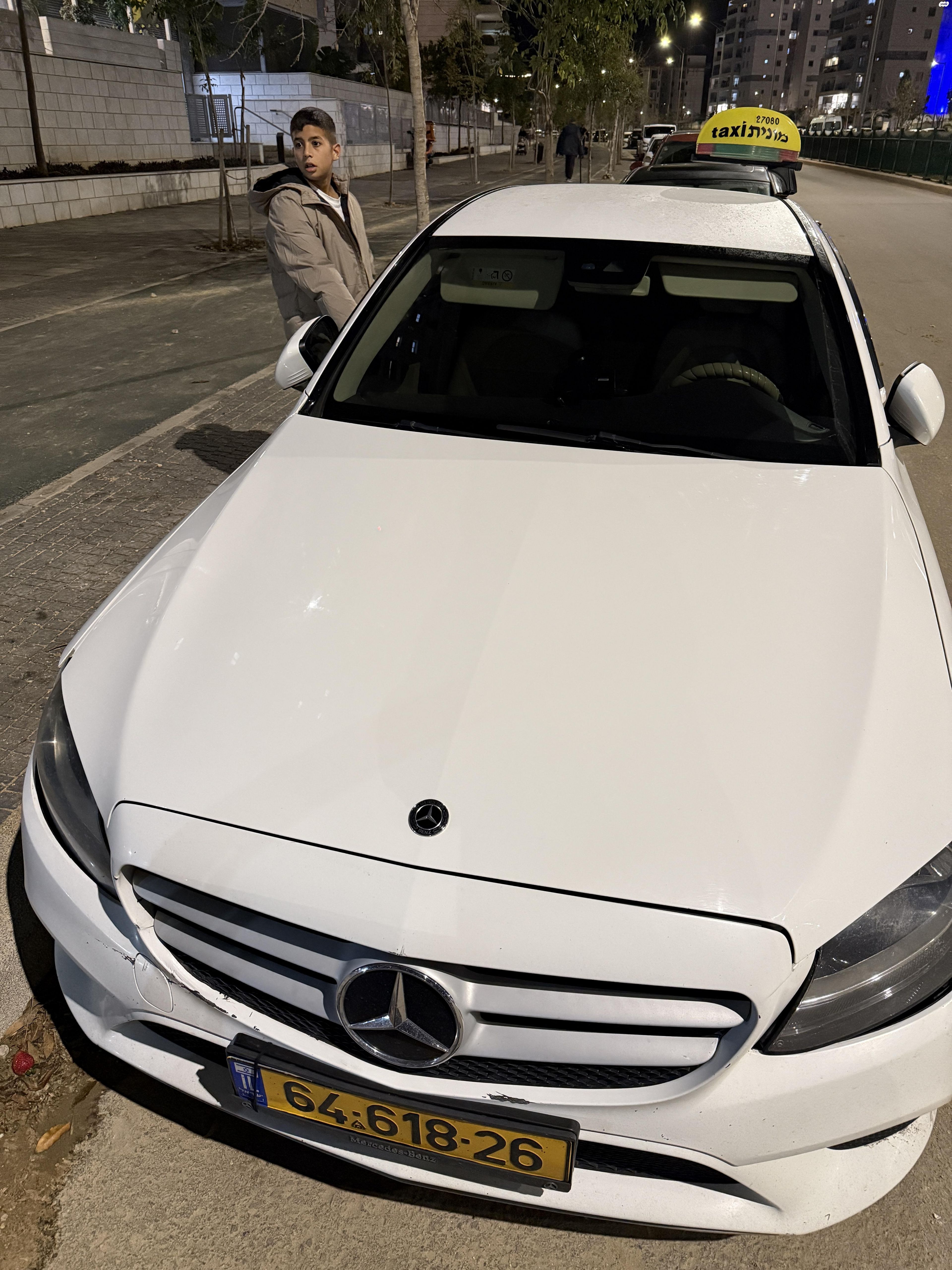 מודעת רכב מרצדס-בנץ C-class