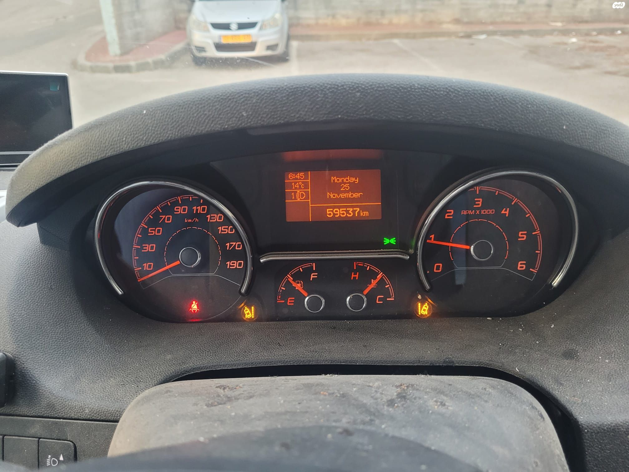 מודעת רכב פיג'ו בוקסר