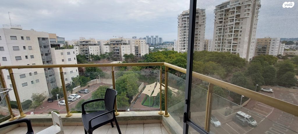 דירה, הר הצופים, רחובות ההולנדית, רחובות