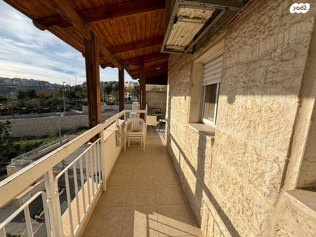 דירה, פסגת זאב, ירושלים