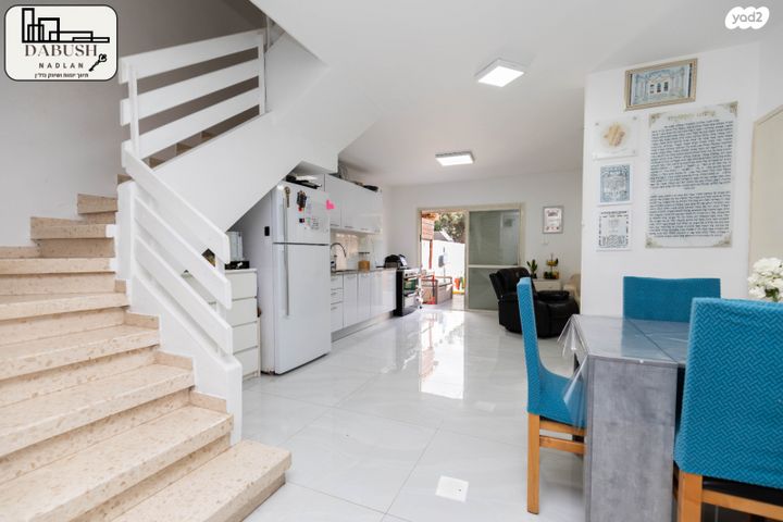 דו משפחתי, כפר יונה