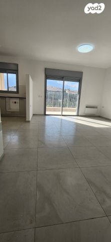 דירה, אדמונד סחייק, מלחה, מנחת, ירושלים