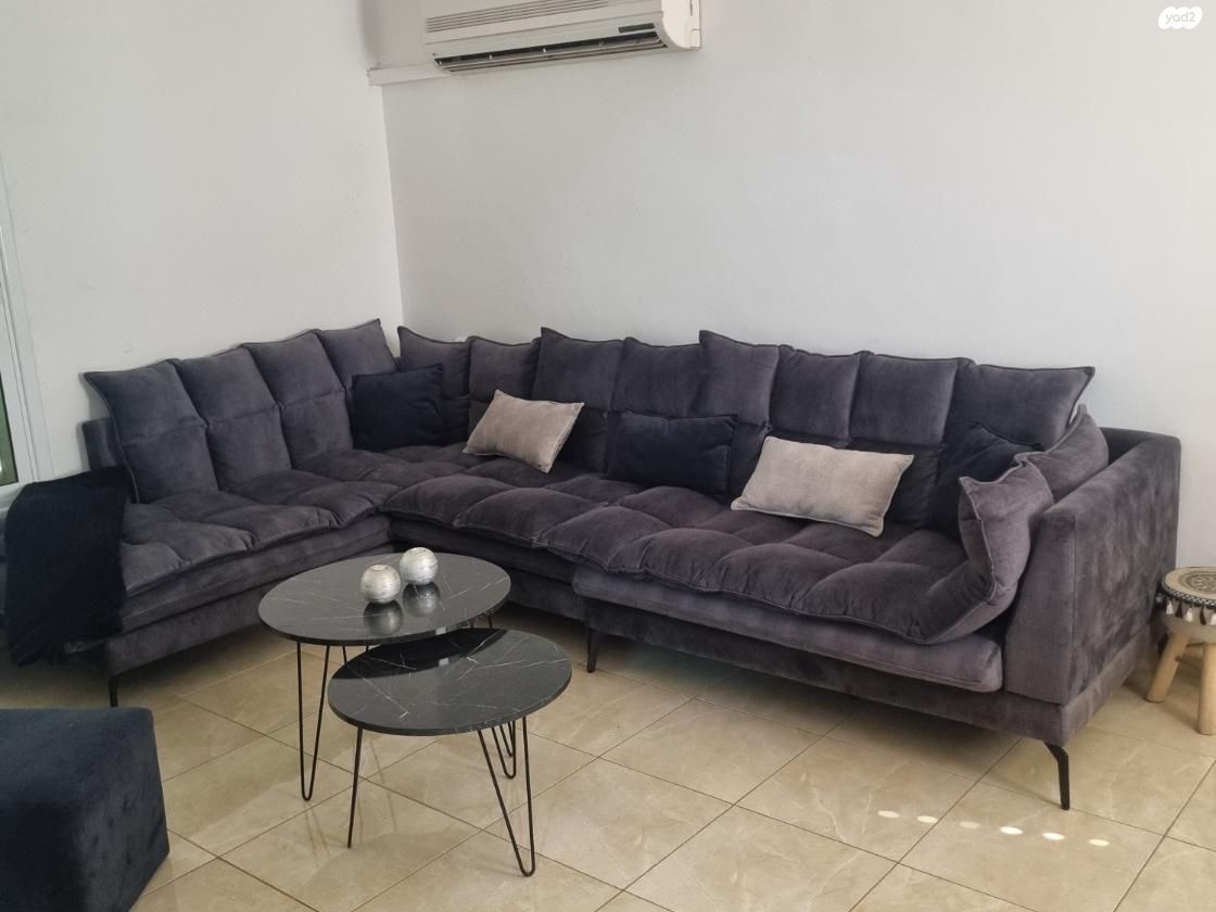 גאון הירדן 104