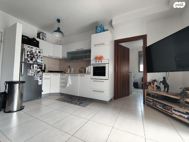 דירה, בית שמאי 14, מונטיפיורי, הרכבת, תל אביב יפו