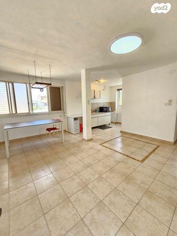 דירה, שיבת ציון, פרוסטיג, קרית אתא