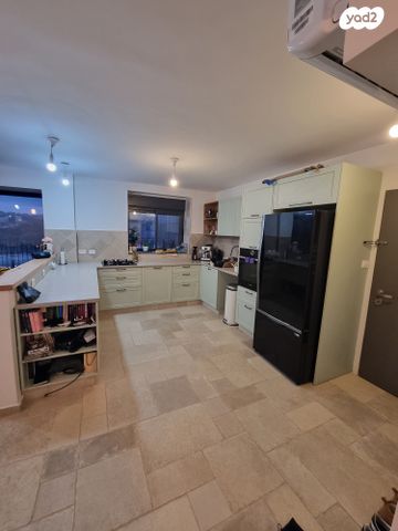 דירה, הרב הרצוג 81, גבעת הורדים, רסקו, ירושלים