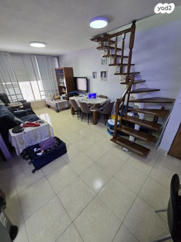 דופלקס, סעדיה גאון 1, גרין ועם, חולון