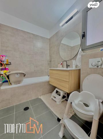 דירה, נתיבות