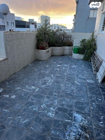 גג/ פנטהאוז, דרום מערב ותיק, בת ים