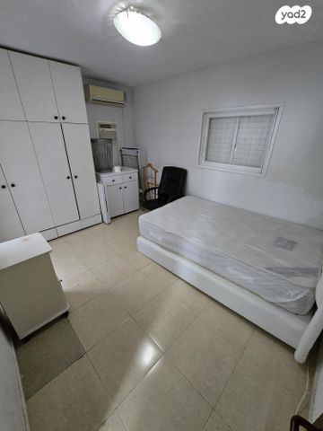 דופלקס, סעדיה גאון 1, גרין ועם, חולון