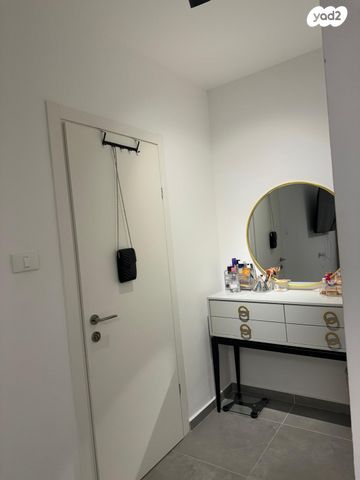 דירה, נתיבות