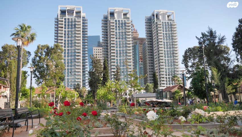 דירת גן, אלוף קלמן מגן, גני שרונה, קרית הממשלה, תל אביב יפו