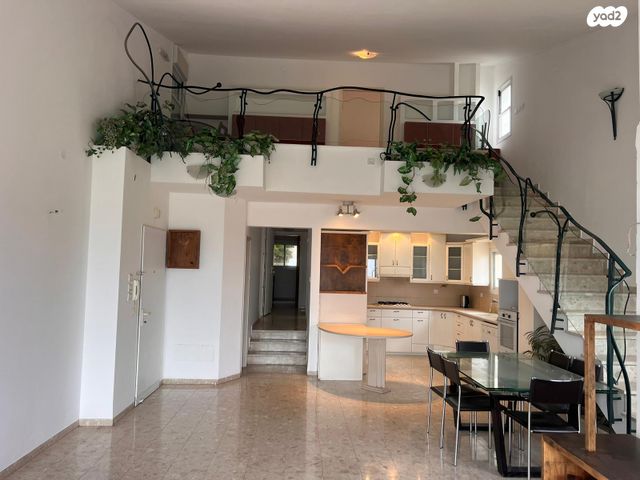 גג/ פנטהאוז, רמת אלמוגי, חיפה