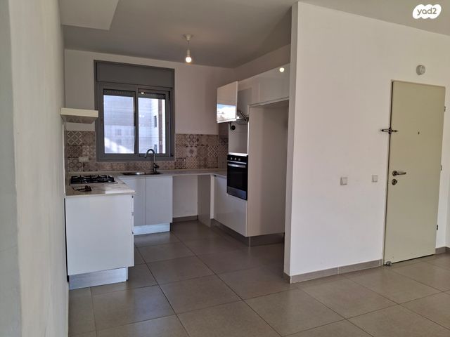 דירה, נעמי שמר, נווה זמר, רעננה