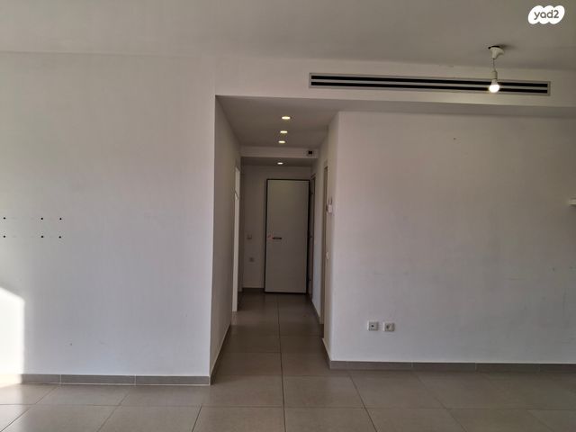 דירה, נעמי שמר, נווה זמר, רעננה