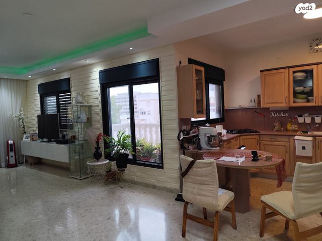 דירה, שמעון רייך 22, עיר, מרכז העיר, נהריה