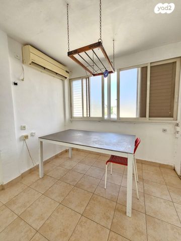 דירה, שיבת ציון, פרוסטיג, קרית אתא