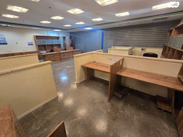 משרדים, החרושת, אזור תעשיה כרמיאל, כרמיאל