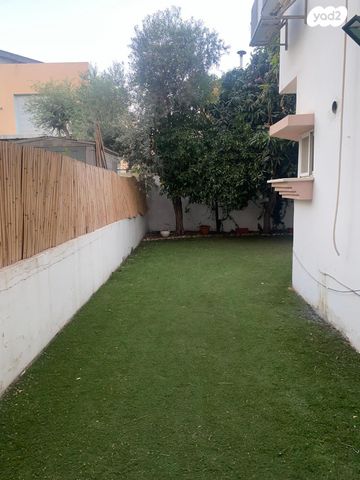 בית פרטי/ קוטג', סמטת יקינטון 9, יפה נוף, פרדס חנה כרכור