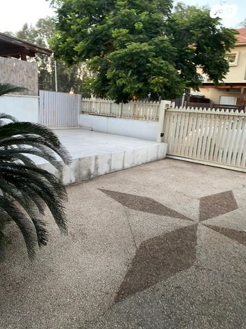 בית פרטי/ קוטג', סמטת יקינטון 9, יפה נוף, פרדס חנה כרכור