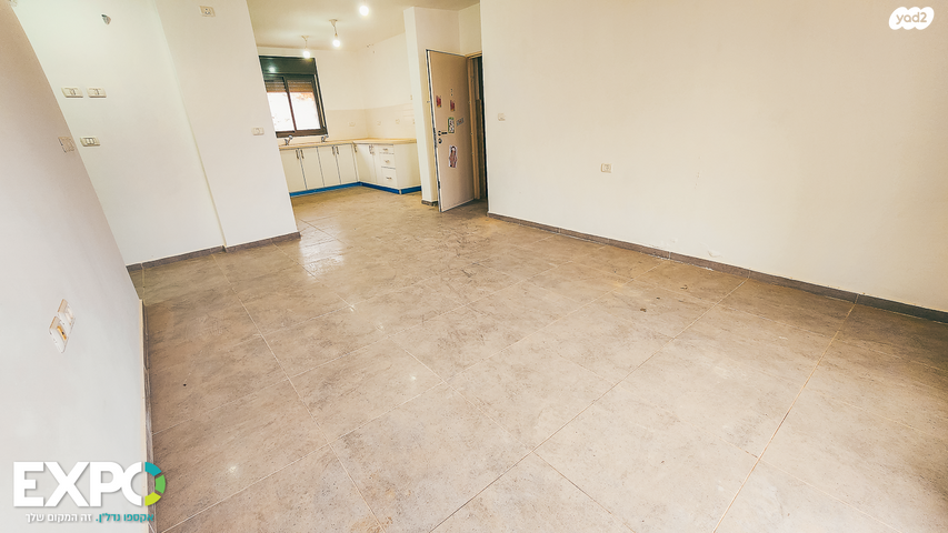 דירה, איבי נחל, אבני חפץ