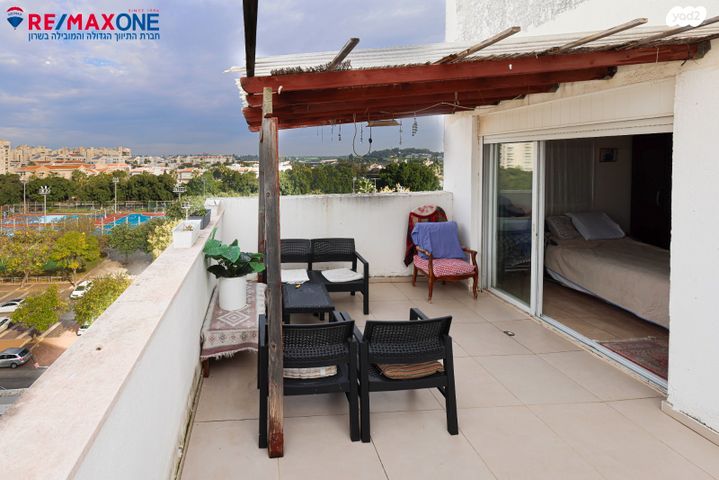 דופלקס, הדרים, הדרים החדשה, כפר סבא