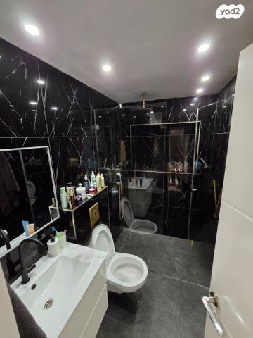 דירה, המחתרות, ארמון הנציב, תלפיות מזרח, ירושלים