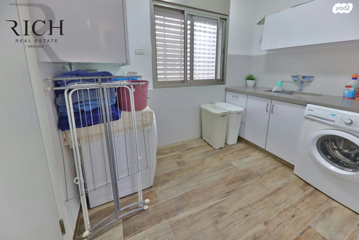 דו משפחתי, בעל שם טוב, מרכז העיר, קרית אתא