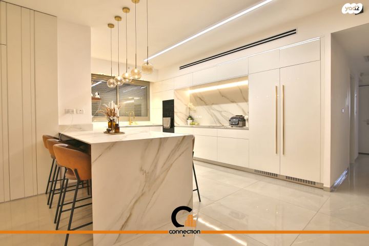 דירה, ש"י עגנון, משכנות האומנים, קרית מוצקין